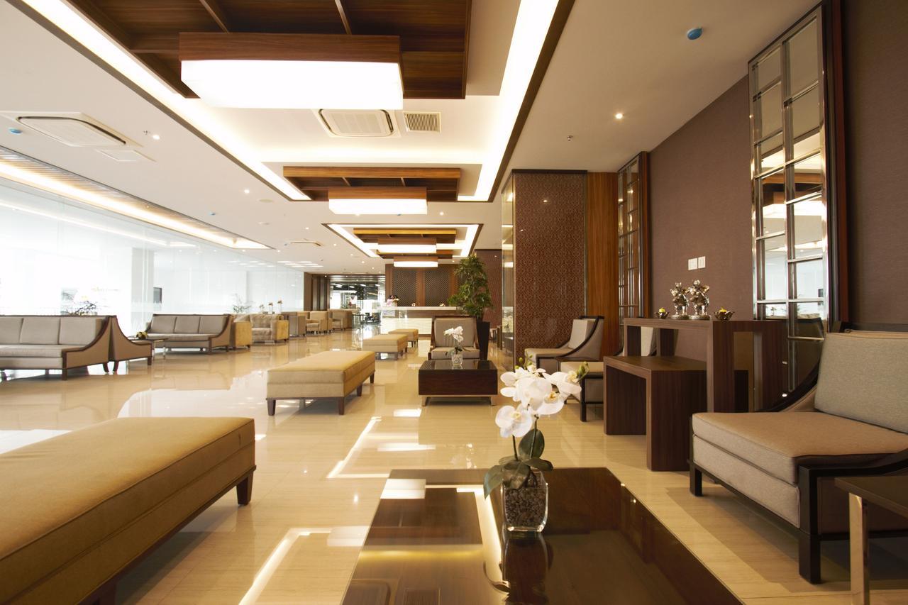 Tara Hotel Yogyakarta Tugu Exterior photo