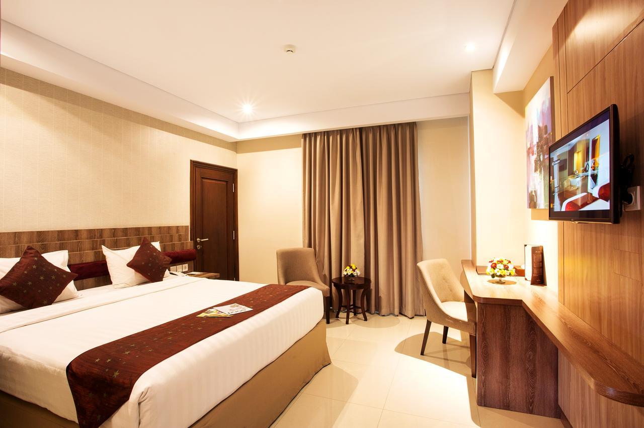 Tara Hotel Yogyakarta Tugu Exterior photo